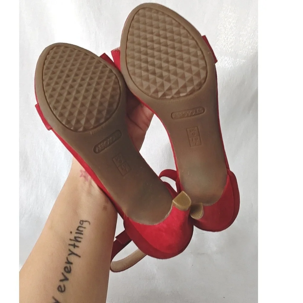 Aerosoles Laminate Sandals Red Suede Ankle Strap Dress Pump Comfortable size 9